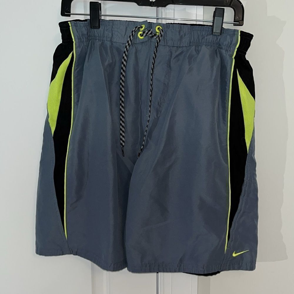Gray Black fully lined Nike Swim beach trunks vacation travel pocket pool shorts